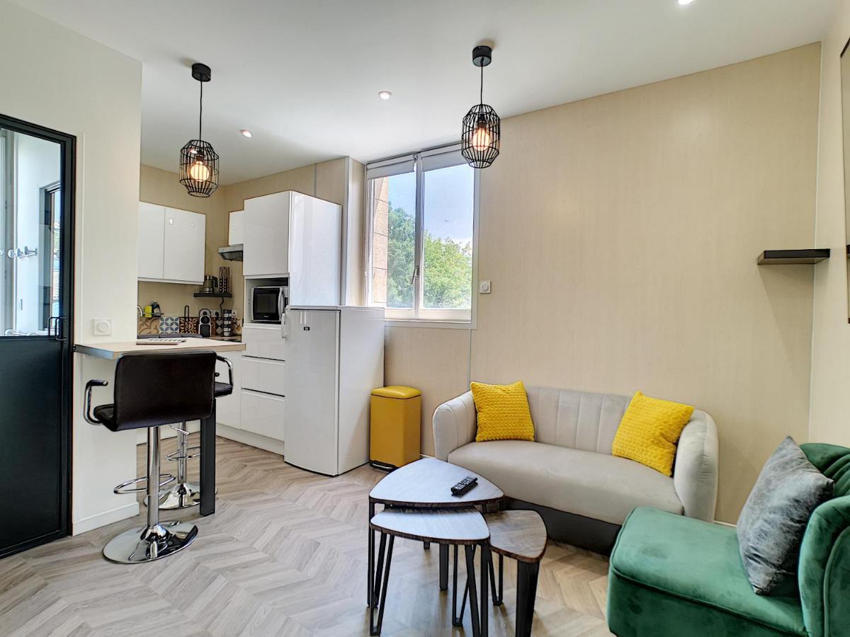 Hermes Apartment